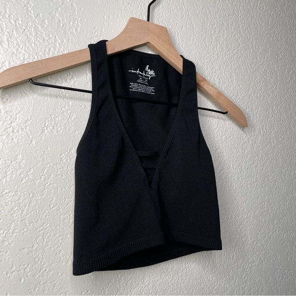 Intimately Free People Black Ribbed Crop Top V Neckline Seamless Tank - Picture 9 of 11